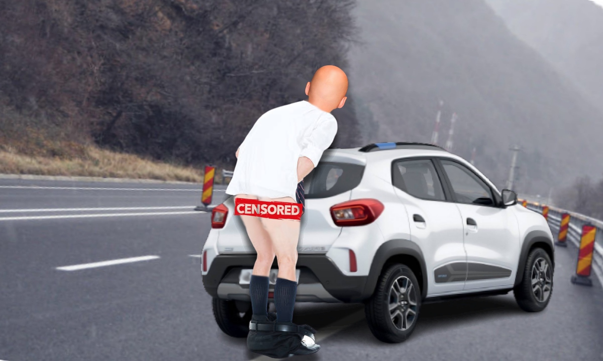 Şoferul unei Dacia Spring cu bateria descărcată a frecat-o puţin de păr şi-a mai mers 12 kilometri.